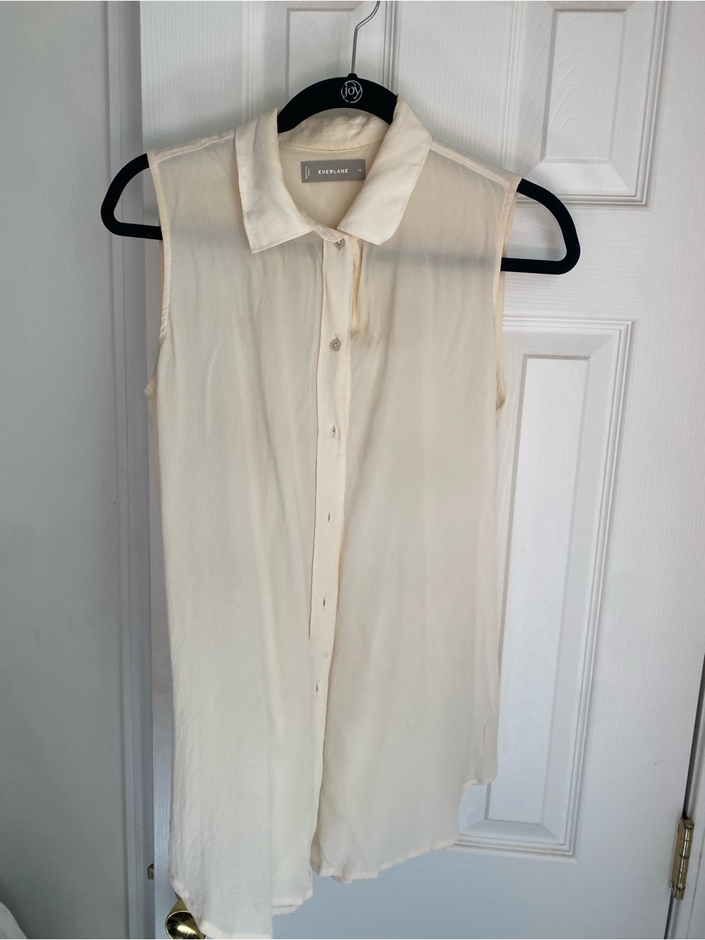 Everlane Cream Sleeveless Button-Down Blouse 100% silk